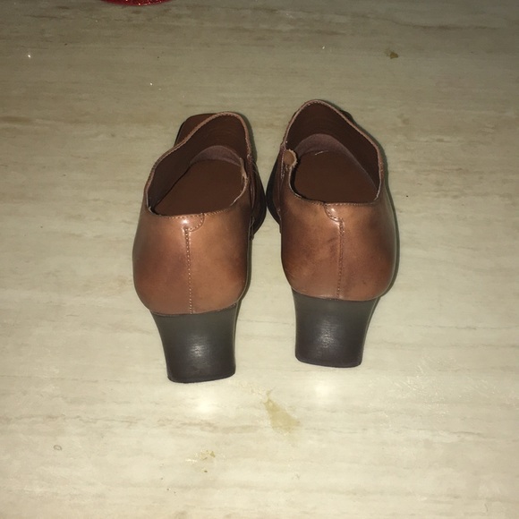 Bakers Brown Leathers Mule - Picture 4 of 6